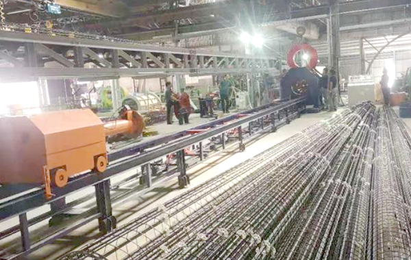 Exigences de sécurité pour la soudeuse à cage en acier CNC sur le chantier de construction 